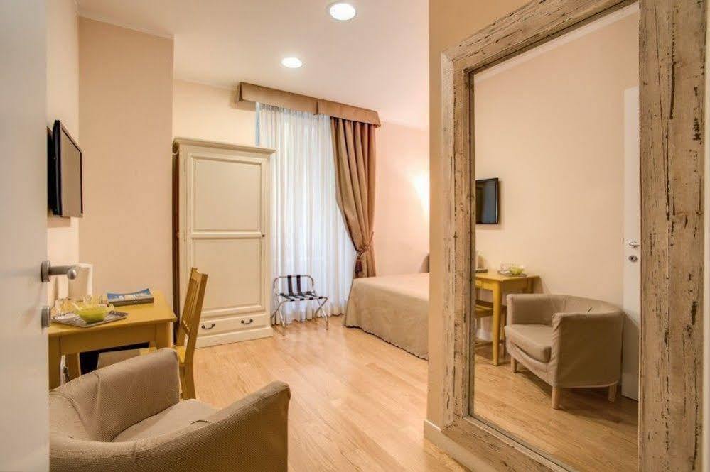 Residenza Dei Gracchi Hotel Rome Exterior photo